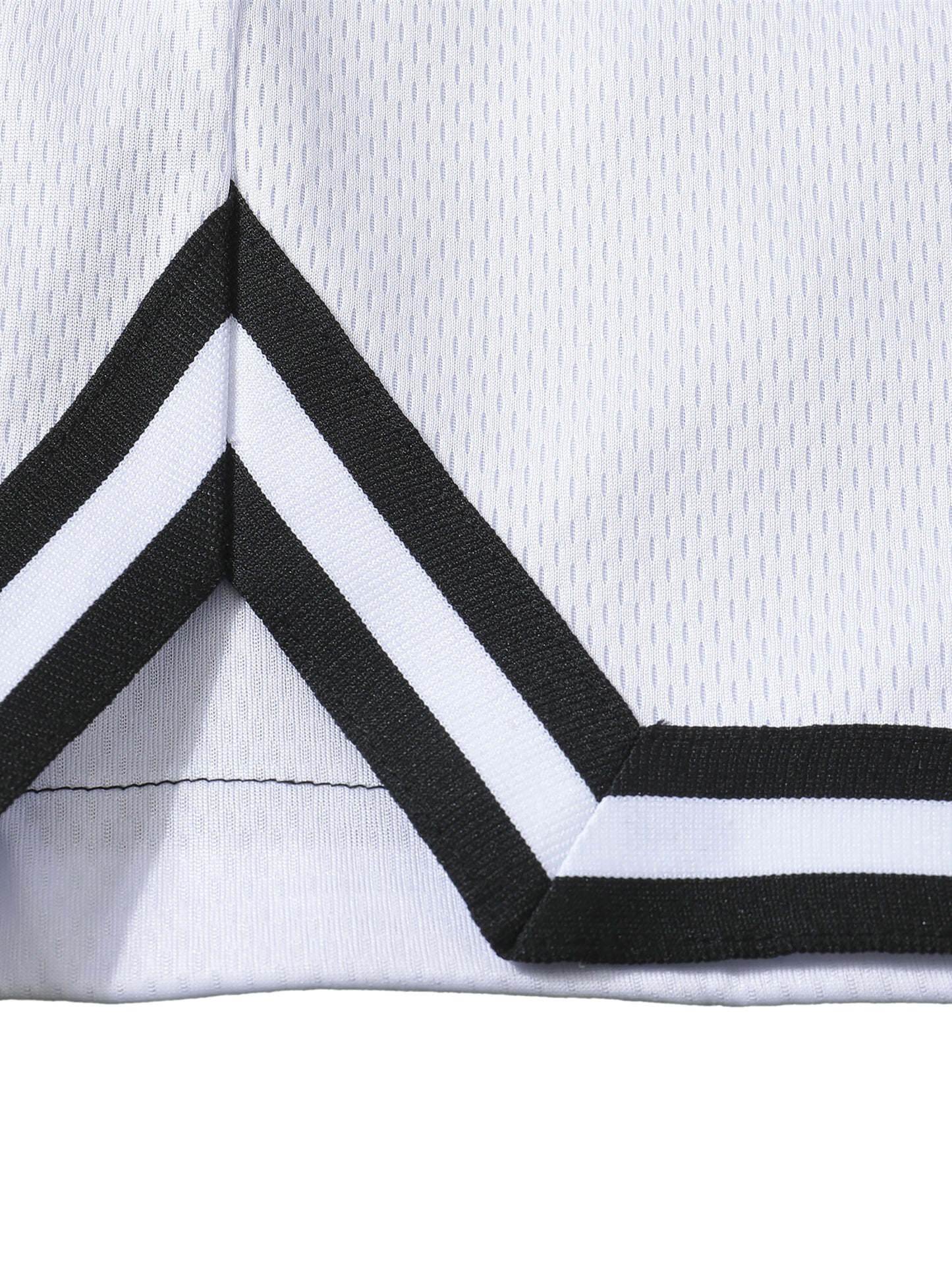 Lumière Du Levant Classic Stripe Trim Basketball Shorts